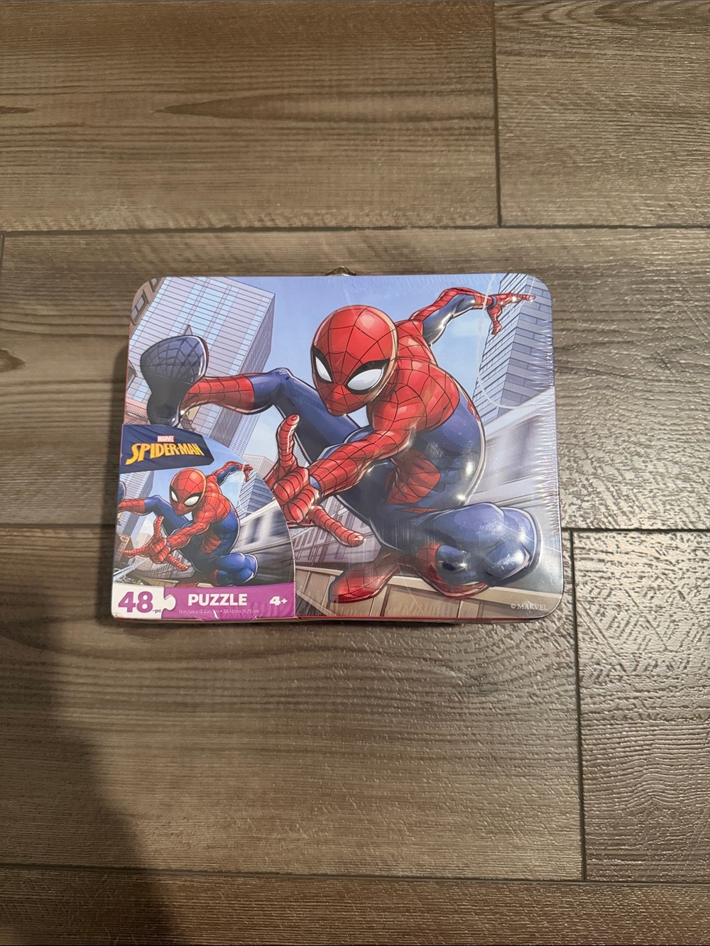 Marvel Spider-Man Puzzle Tin – Red and Blue City Scene
